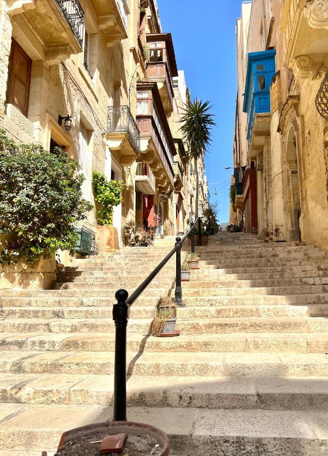 Modern Central 2Br Flat In Valletta By Arcobnb Exterior photo