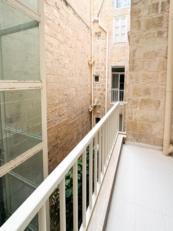 Modern Central 2Br Flat In Valletta By Arcobnb Exterior photo